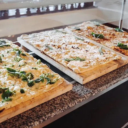 Amaris Σάνι Μπιτς